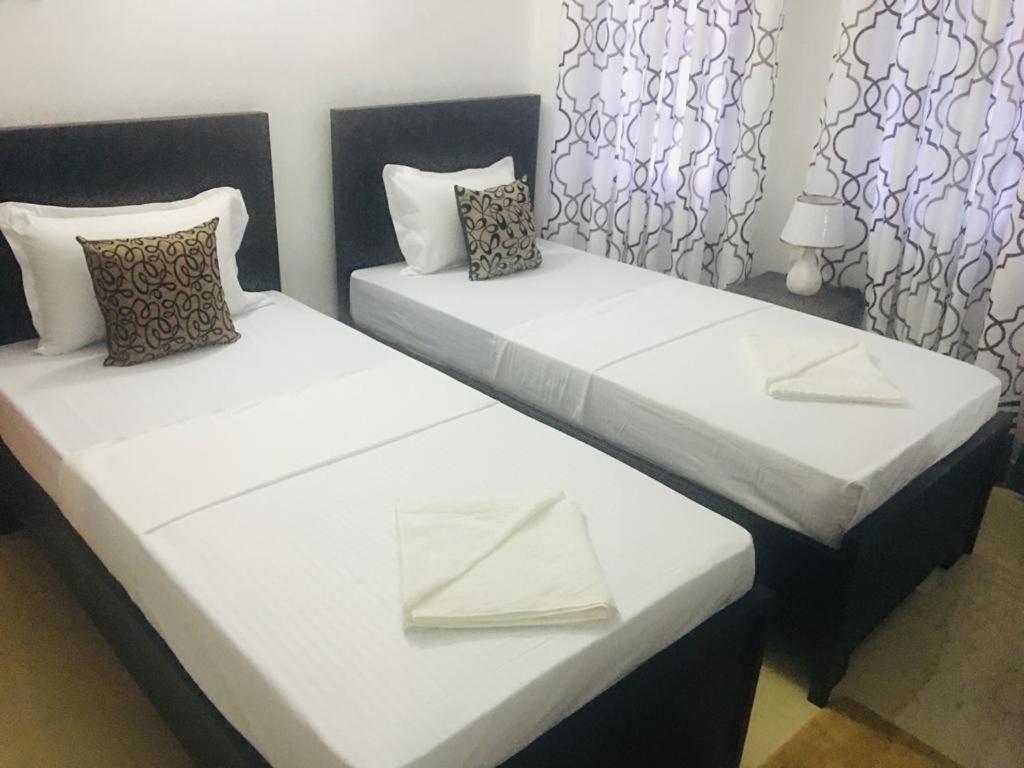 Kavee Transit Hotel 卡图纳耶克 外观 照片