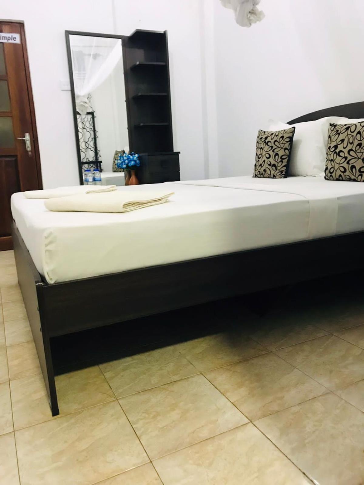 Kavee Transit Hotel 卡图纳耶克 外观 照片