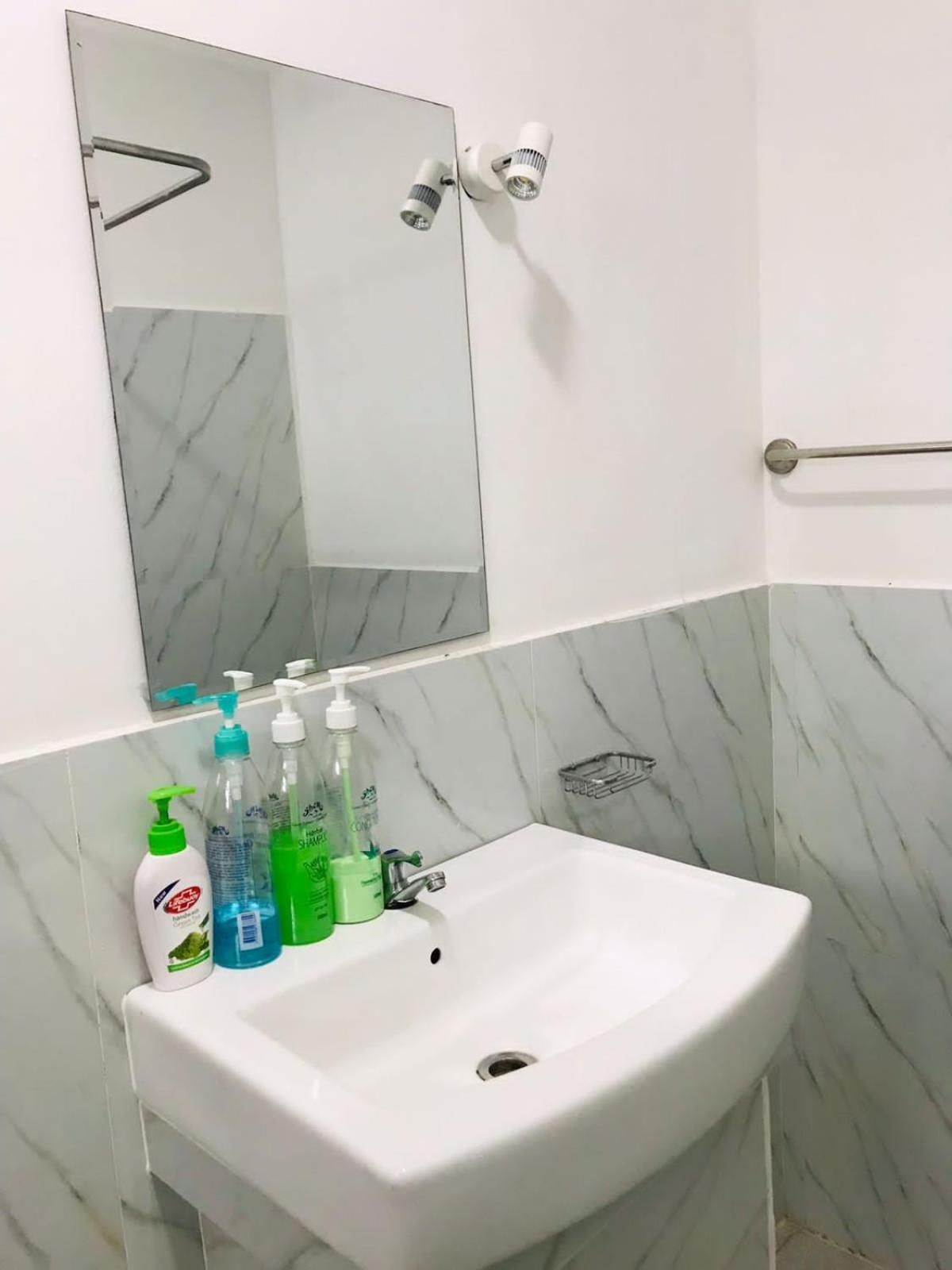 Kavee Transit Hotel 卡图纳耶克 外观 照片