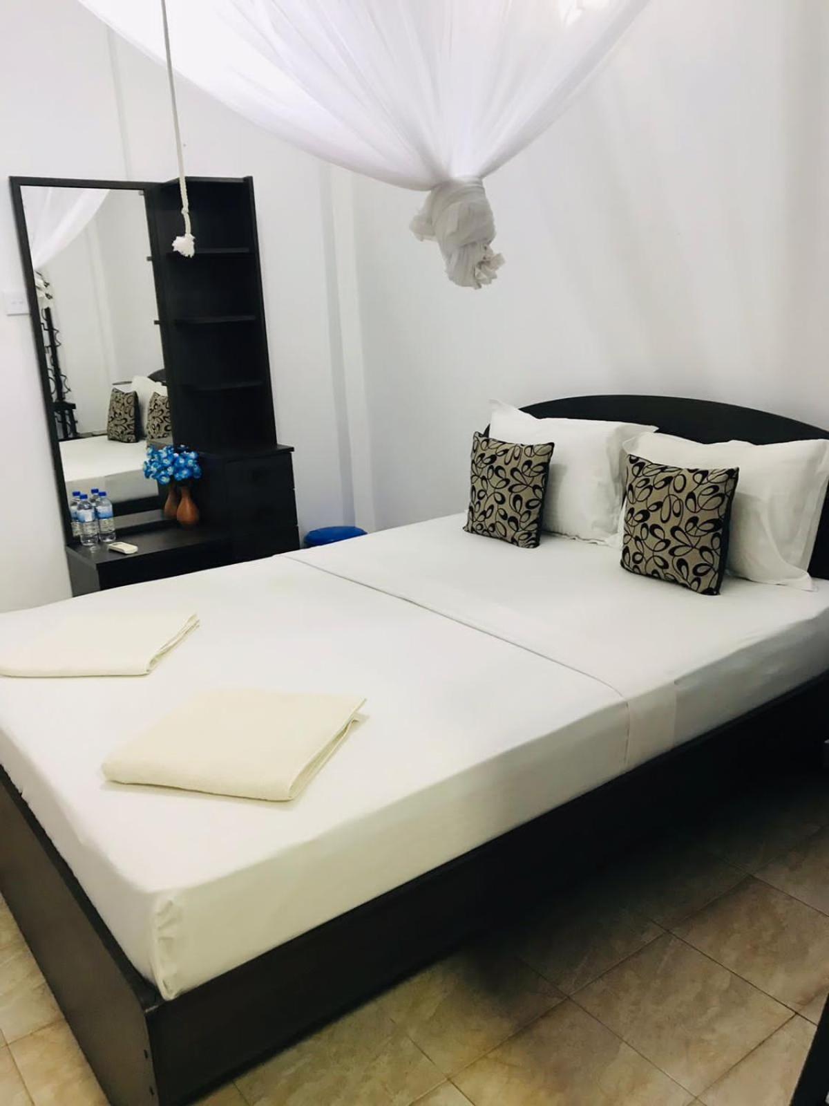 Kavee Transit Hotel 卡图纳耶克 外观 照片