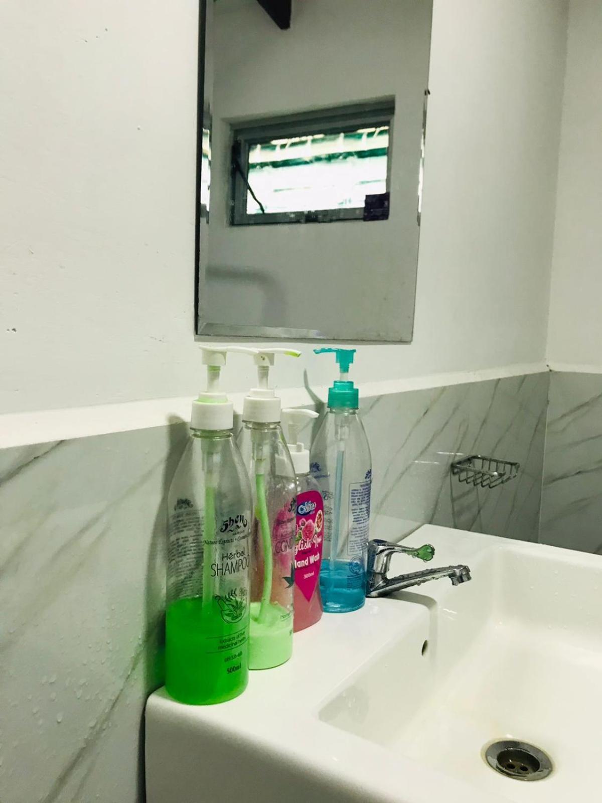 Kavee Transit Hotel 卡图纳耶克 外观 照片